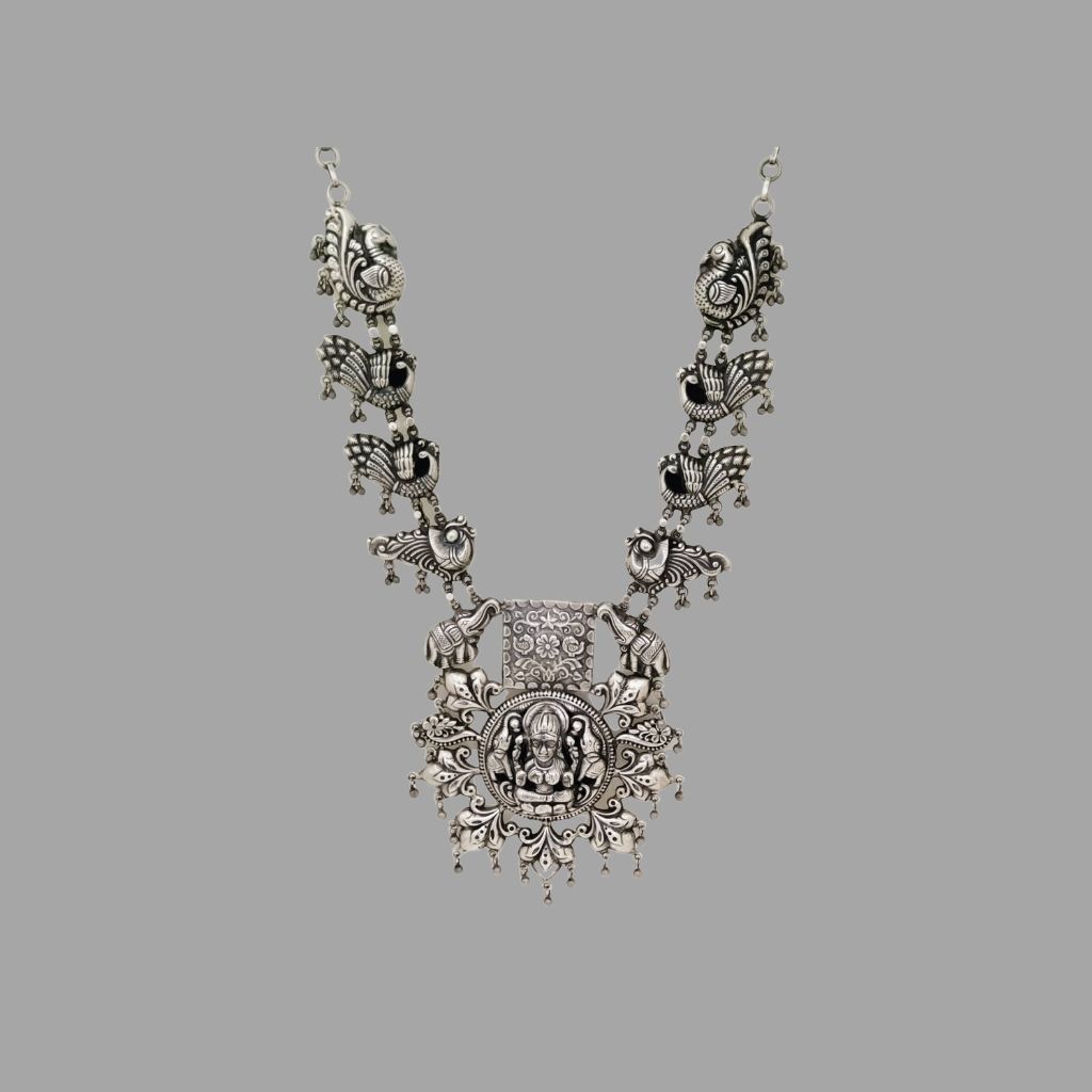 https://www.jewelnidhi.com/img/1609571426AQ NECK 0038.jpg